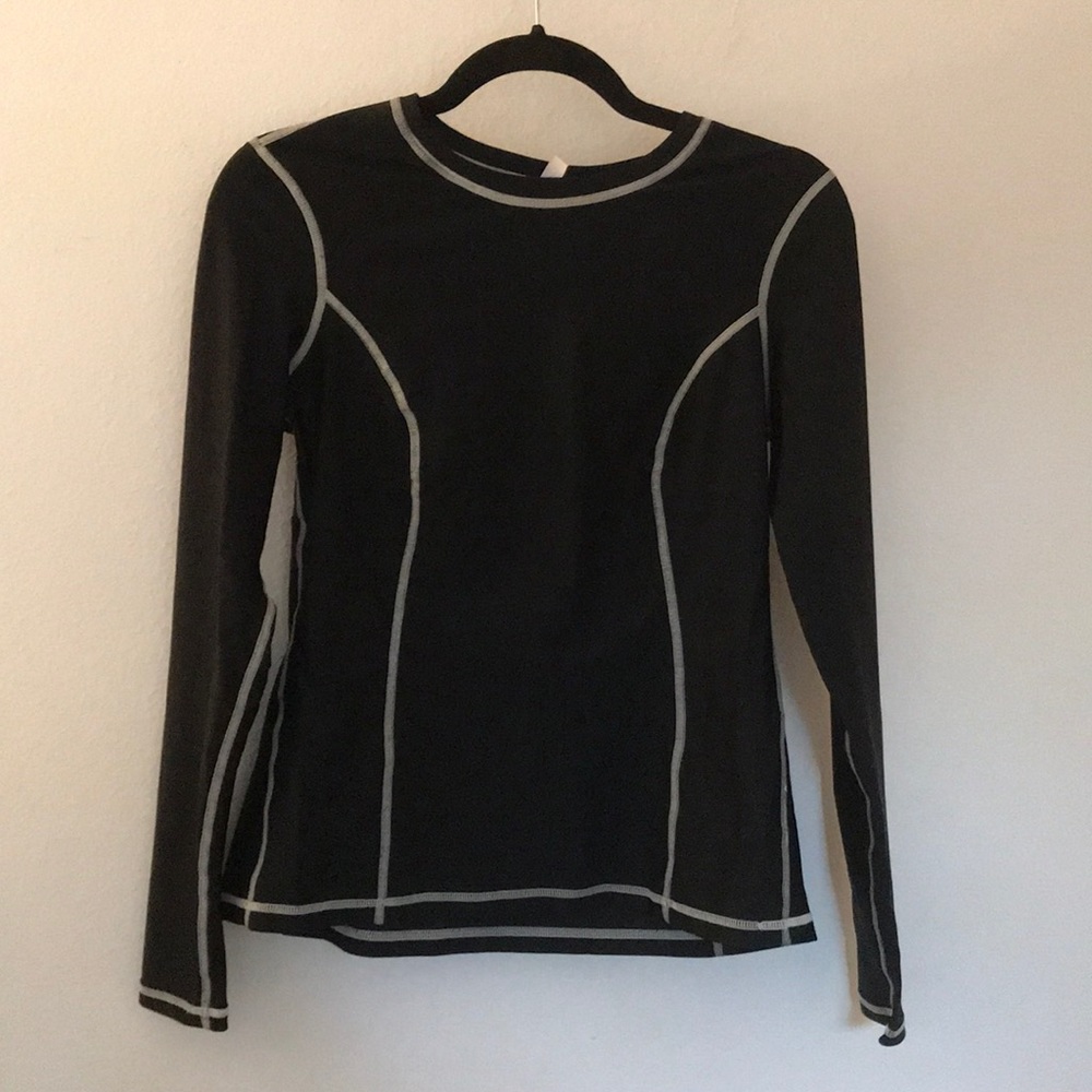 Flattering Black Rash Guard
